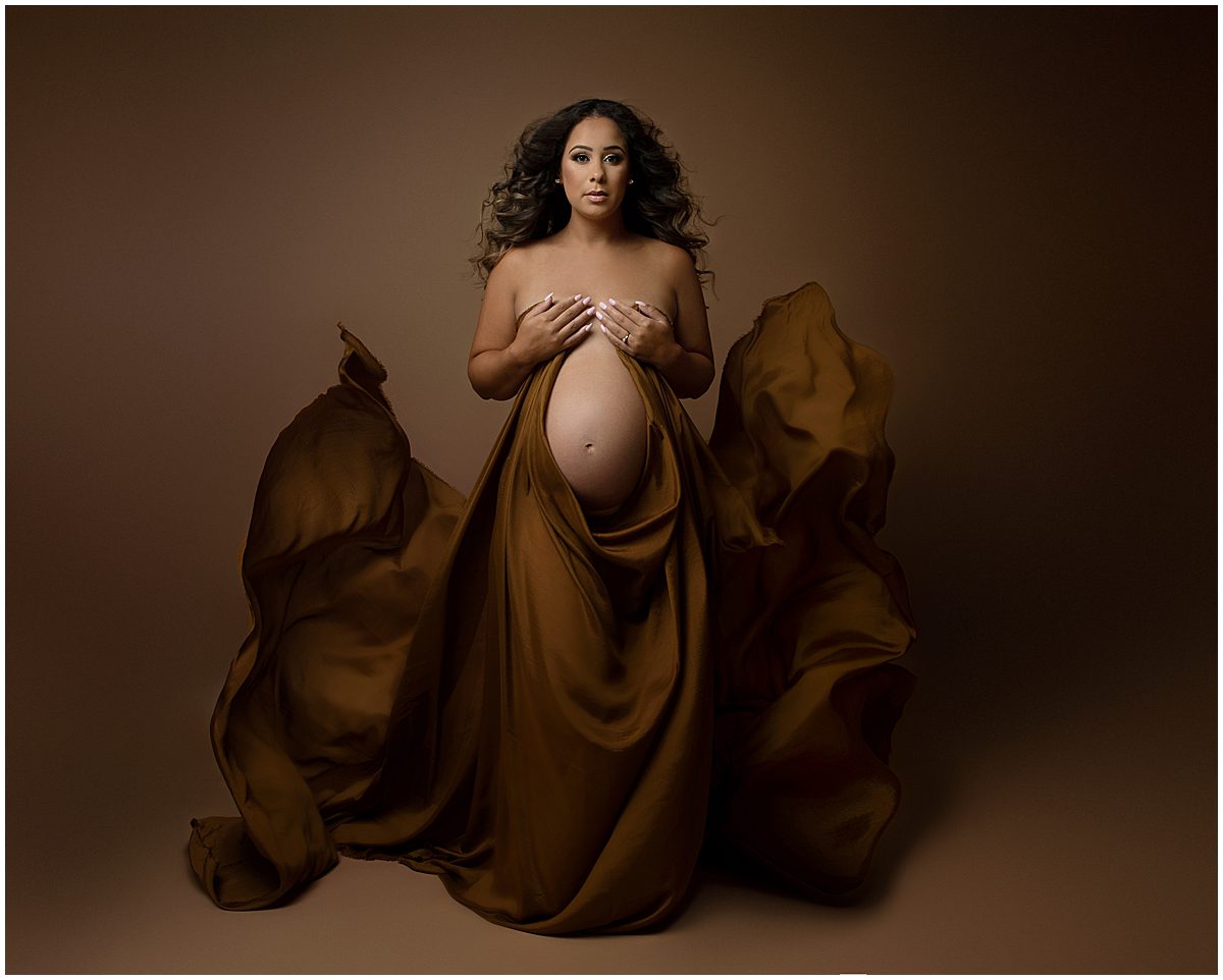 Maternity-Photographer-Near-Me.jpg